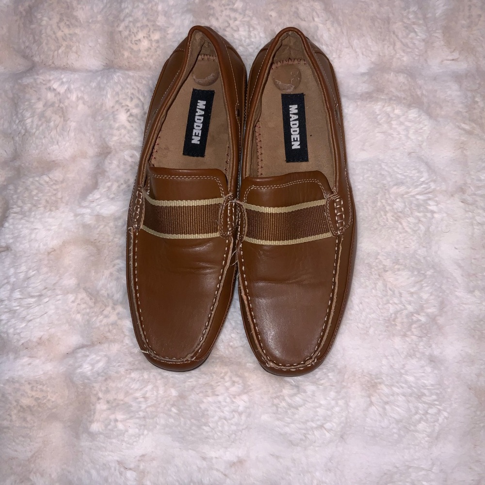 Men Shoes.